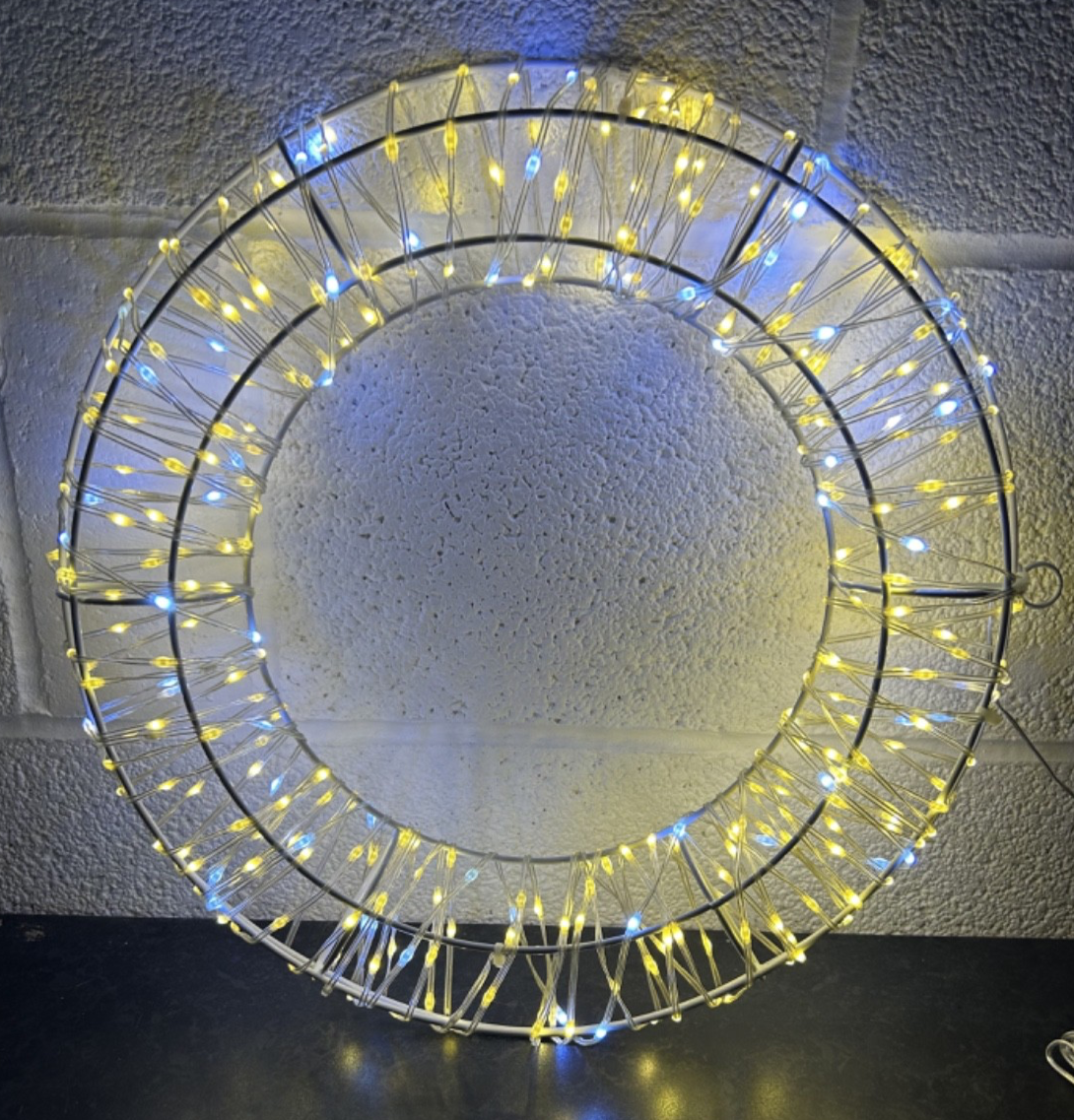 Arctic Sparkle 40cm 360 Warm White & White LEDs Wreath Circle Indoor or Outdoor