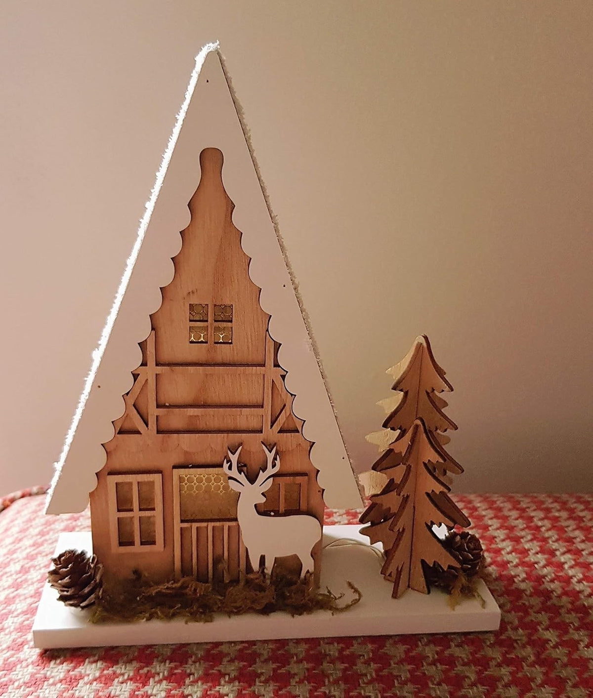 LED Light Up Wooden House Scene 22cm Nordic Christmas Village Reindeer & Tree