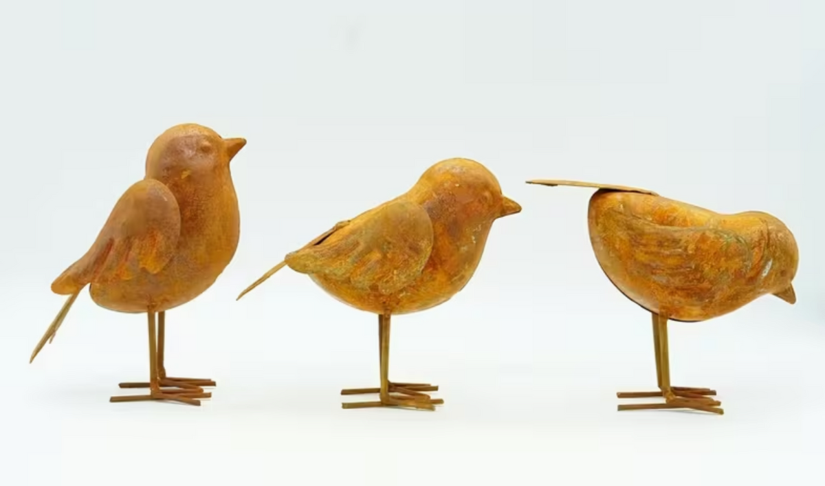 3x Rusty Metal British Birds Robins Approx 8-11cm Tall Garden Decoration Figures