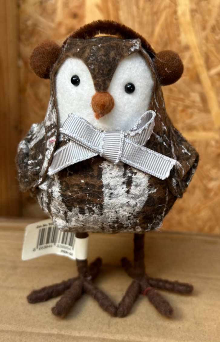 Choice of 2 Colours Robin with Ear Muffs 18cm Tall Festive Christmas Decoration