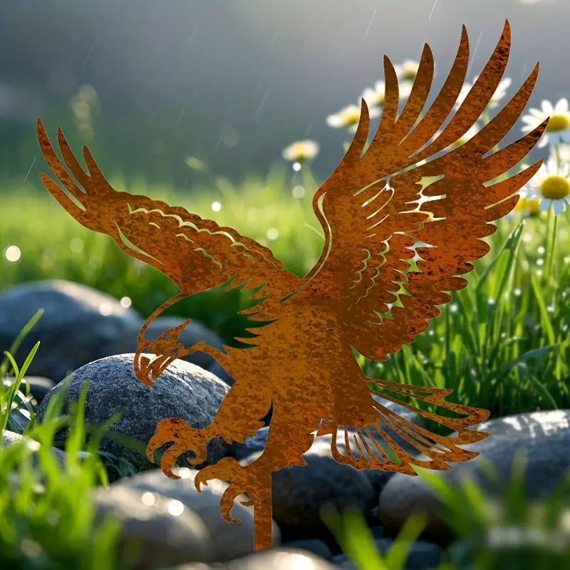Core-Ten Rusty Patina Eagle Hawk Garden Ornament Figurine Approx 30cm Tall