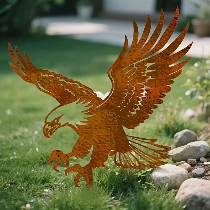 Core-Ten Rusty Patina Eagle Hawk Garden Ornament Figurine Approx 30cm Tall