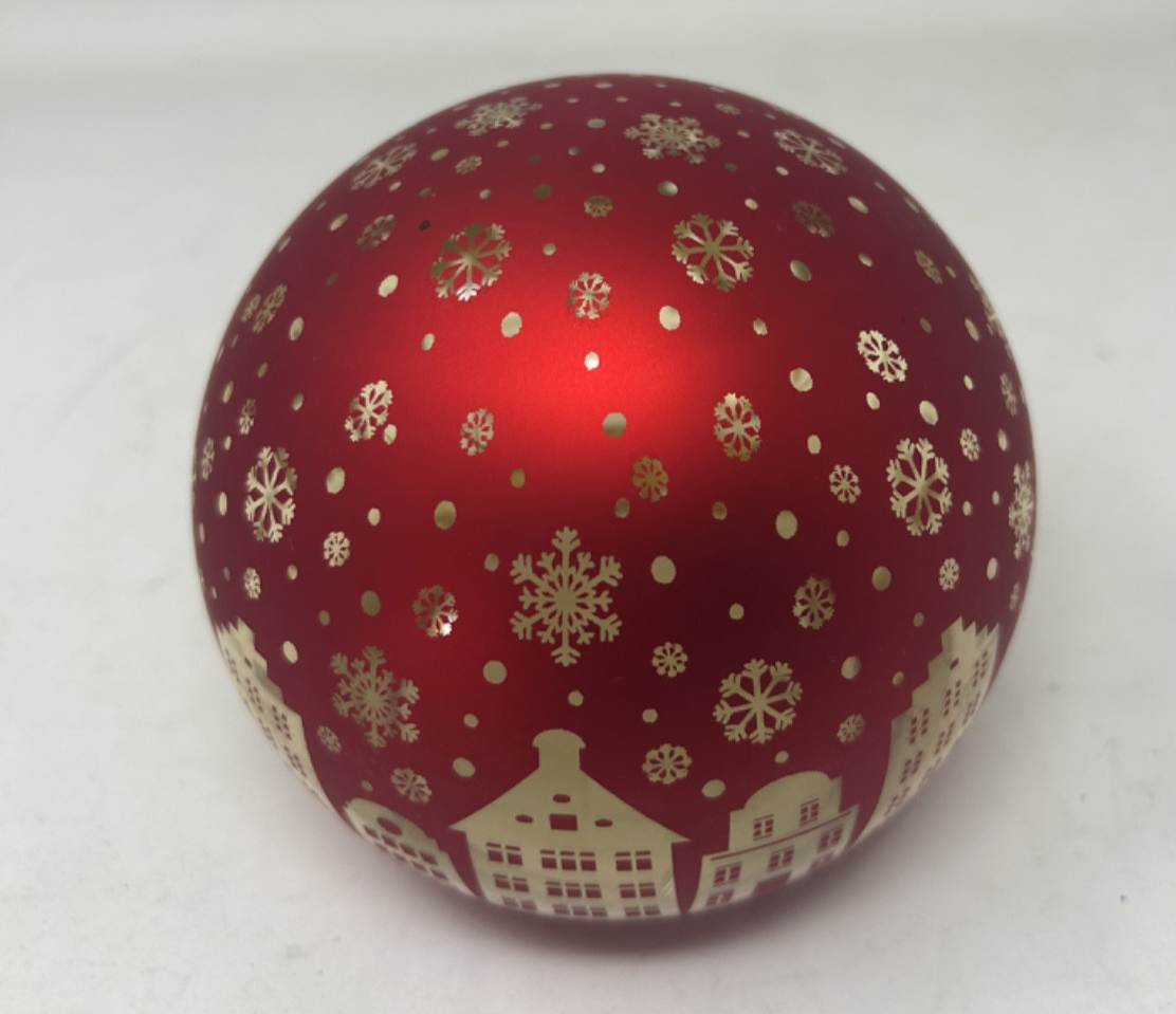 LED Light Up Christmas Village & Snowflakes Festive Decoration Ruby Red Glass