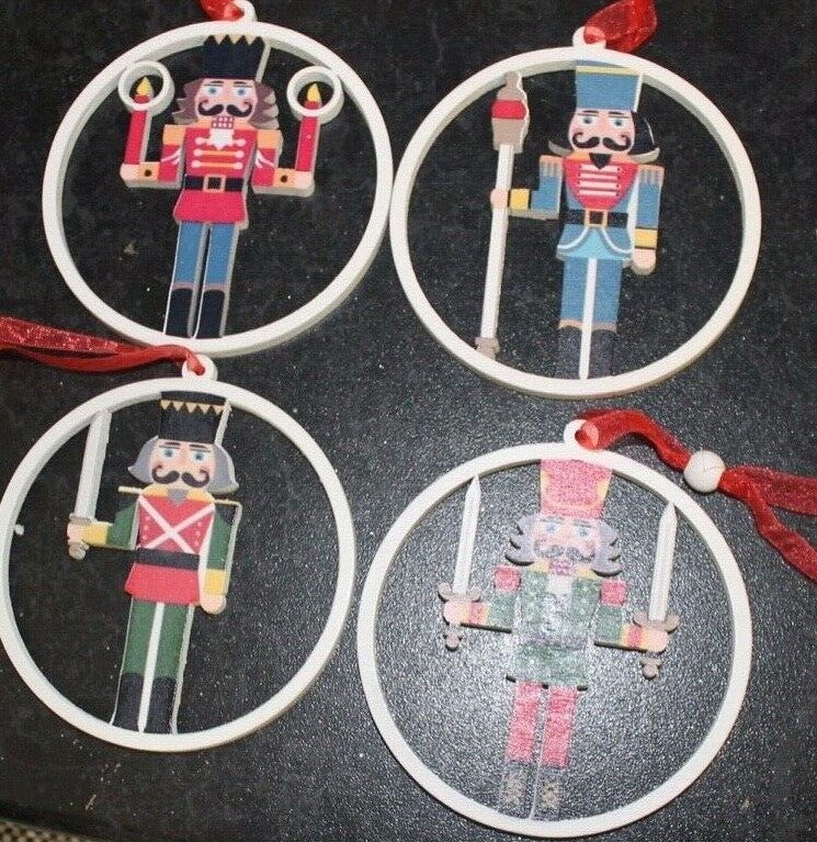 4 x Wooden Nutcracker Christmas Tree Decorations Ornaments With Hangers 9cm Dia