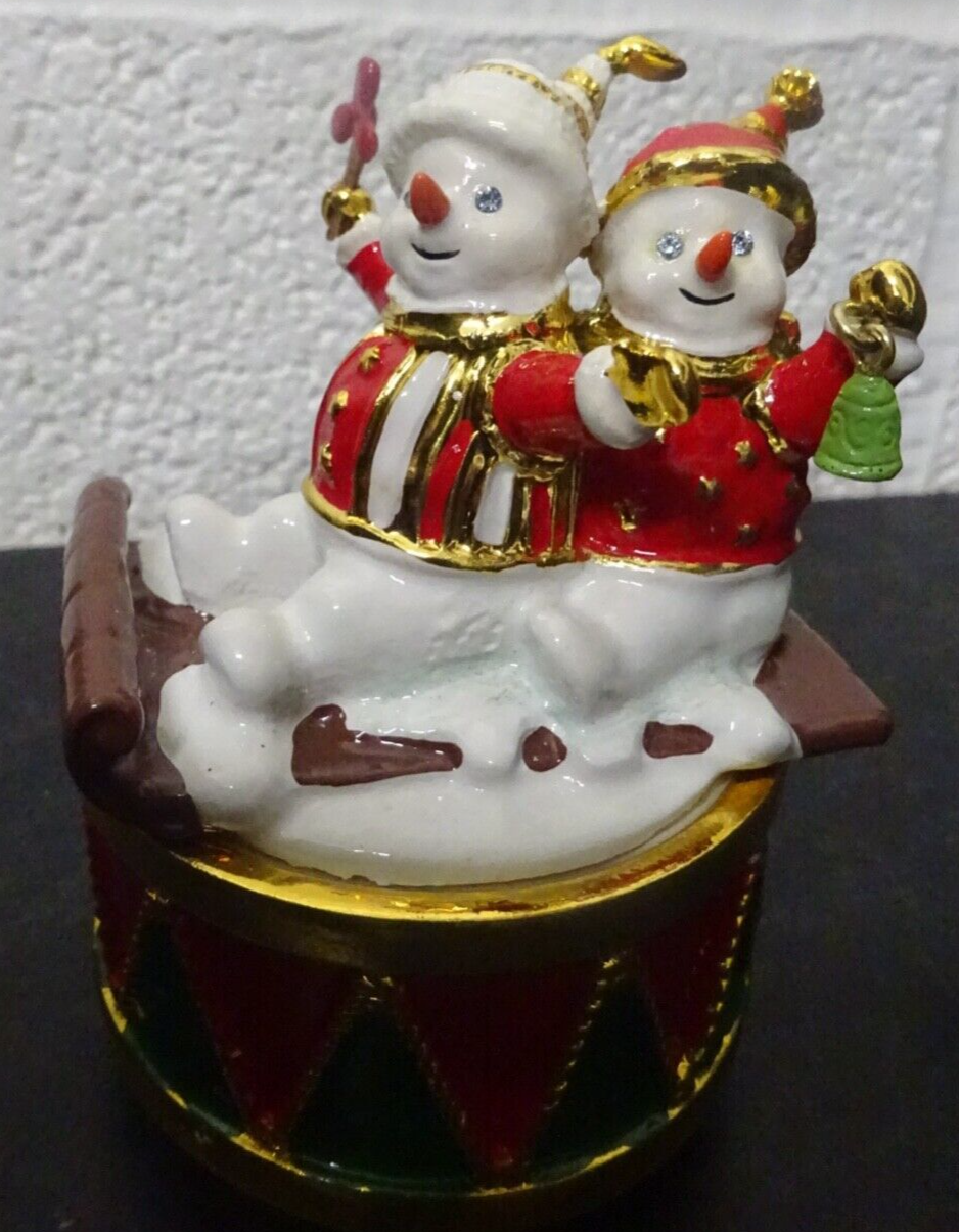 Christmas Musical Snowman Sledge Ceramic Gold Plated Figurine Wind Up 12cm Tall