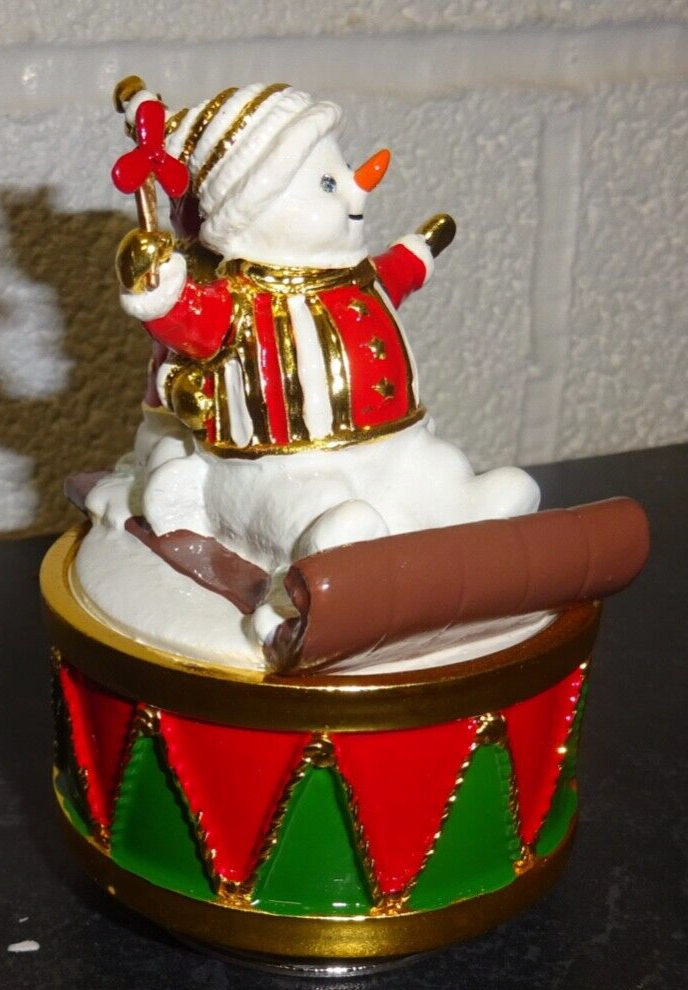 Christmas Musical Snowman Sledge Ceramic Gold Plated Figurine Wind Up 12cm Tall