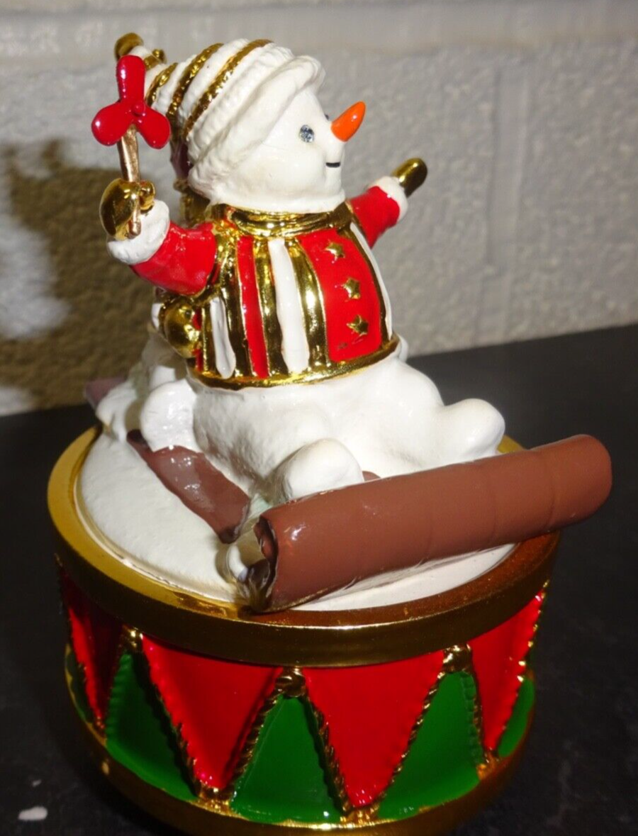 Christmas Musical Snowman Sledge Ceramic Gold Plated Figurine Wind Up 12cm Tall