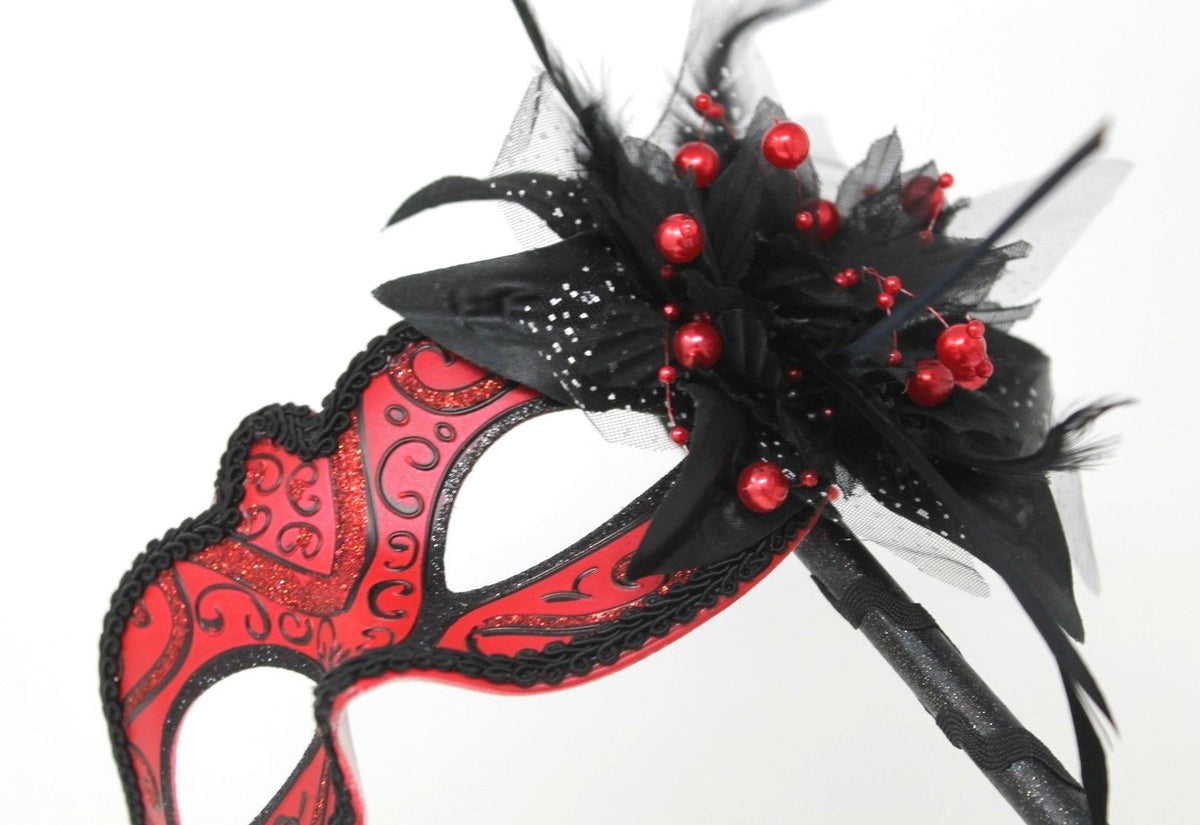 STUNNING RED AND BLACK VENETIAN MASQUERADE PARTY BALL CARNIVAL MASK ON A STICK
