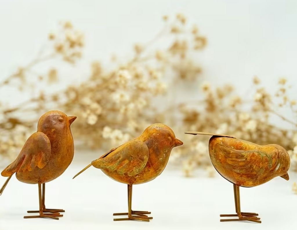3x Rusty Metal British Birds Robins Approx 8-11cm Tall Garden Decoration Figures