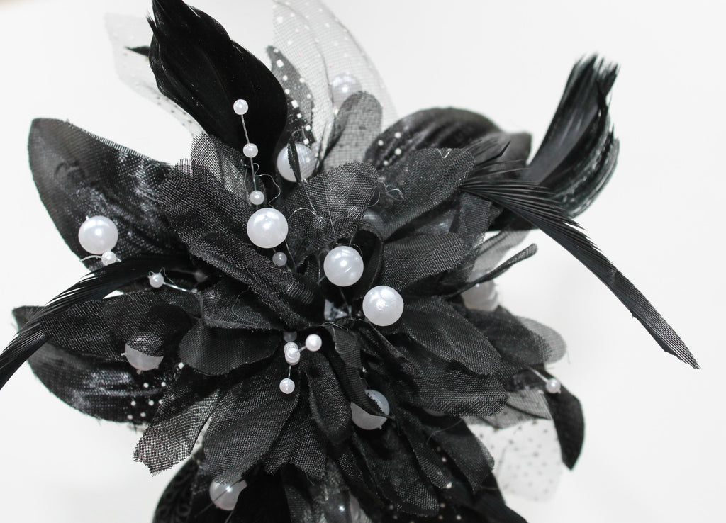 LADIES BLACK MASK WITH  PEARLS & FLOWER VENETIAN CARNIVAL MASQUERADE MASK