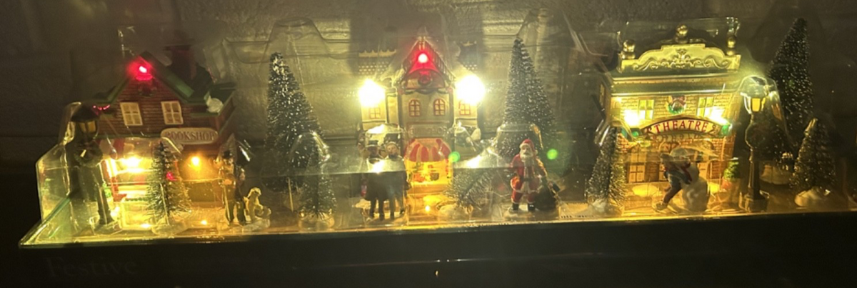 Large Christmas LED Light Up Village Scene Table Decoration 17 Piece 56cm Long
