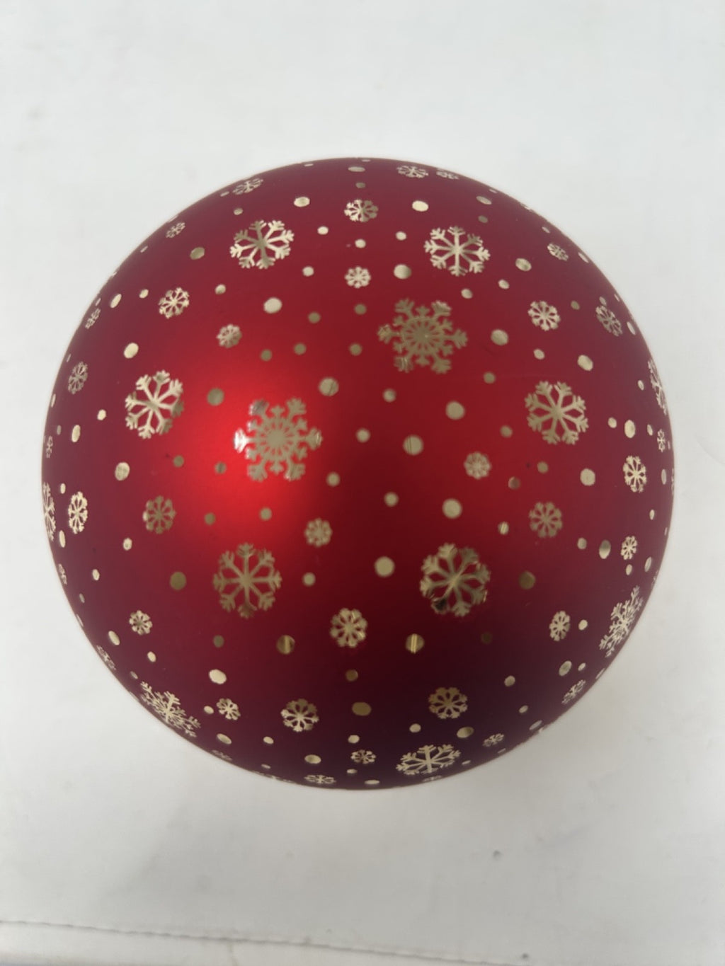 LED Light Up Christmas Village & Snowflakes Festive Decoration Ruby Red Glass