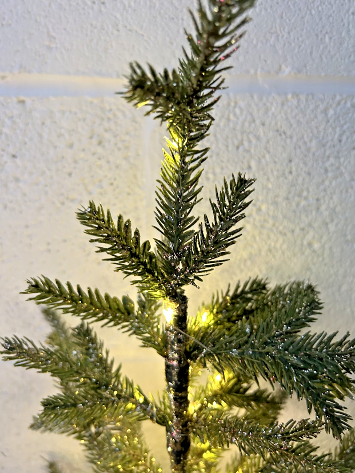 60cm Artificial 40 LED Light Up Sparkly Fir Christmas Tree Table Top Decoration