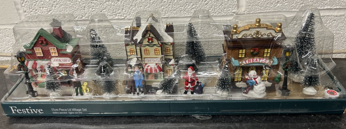 Large Christmas LED Light Up Village Scene Table Decoration 17 Piece 56cm Long