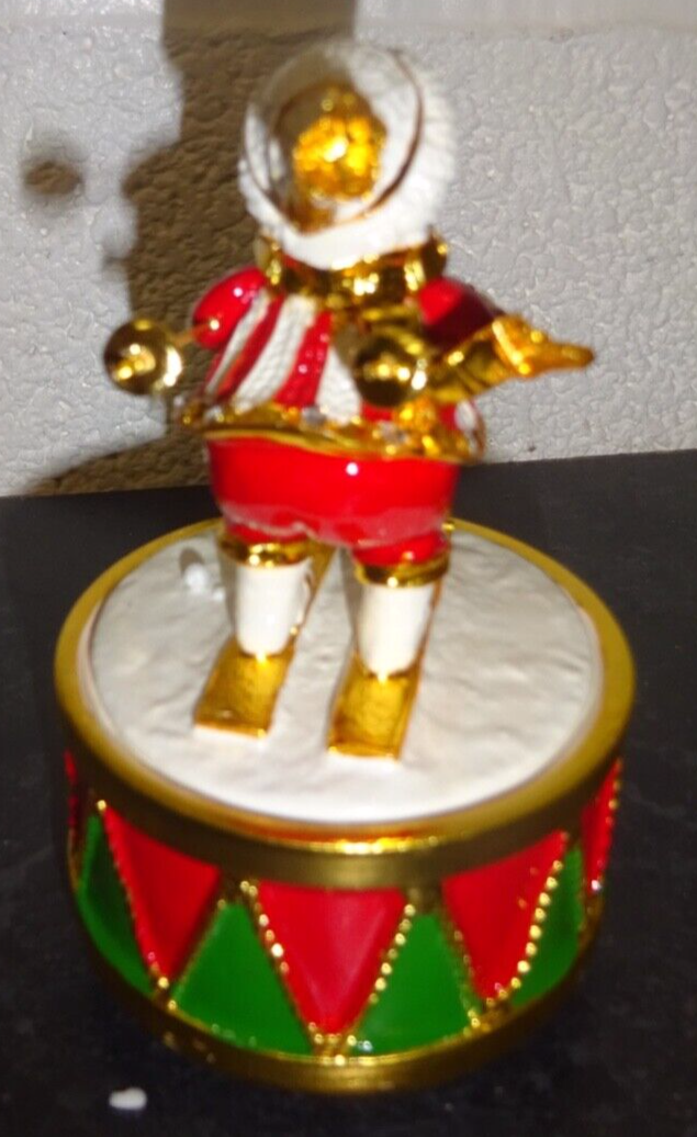 Christmas Musical Snowman Skiing Ceramic Gold Plated Figurine Wind Up 12cm Tall