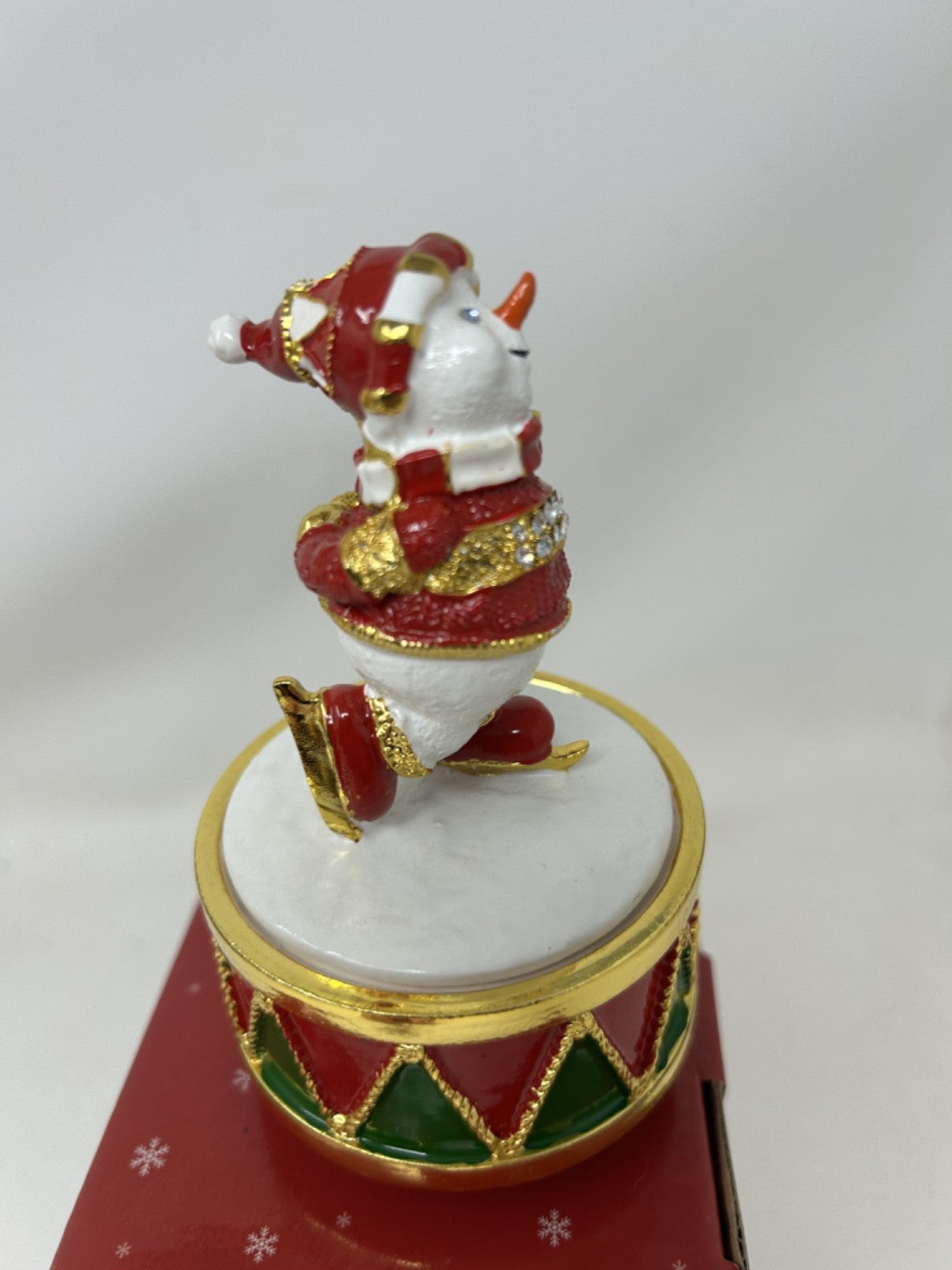 Christmas Musical Snowman Skating Ceramic Gold Plated Figurine Wind Up 12cm Tall
