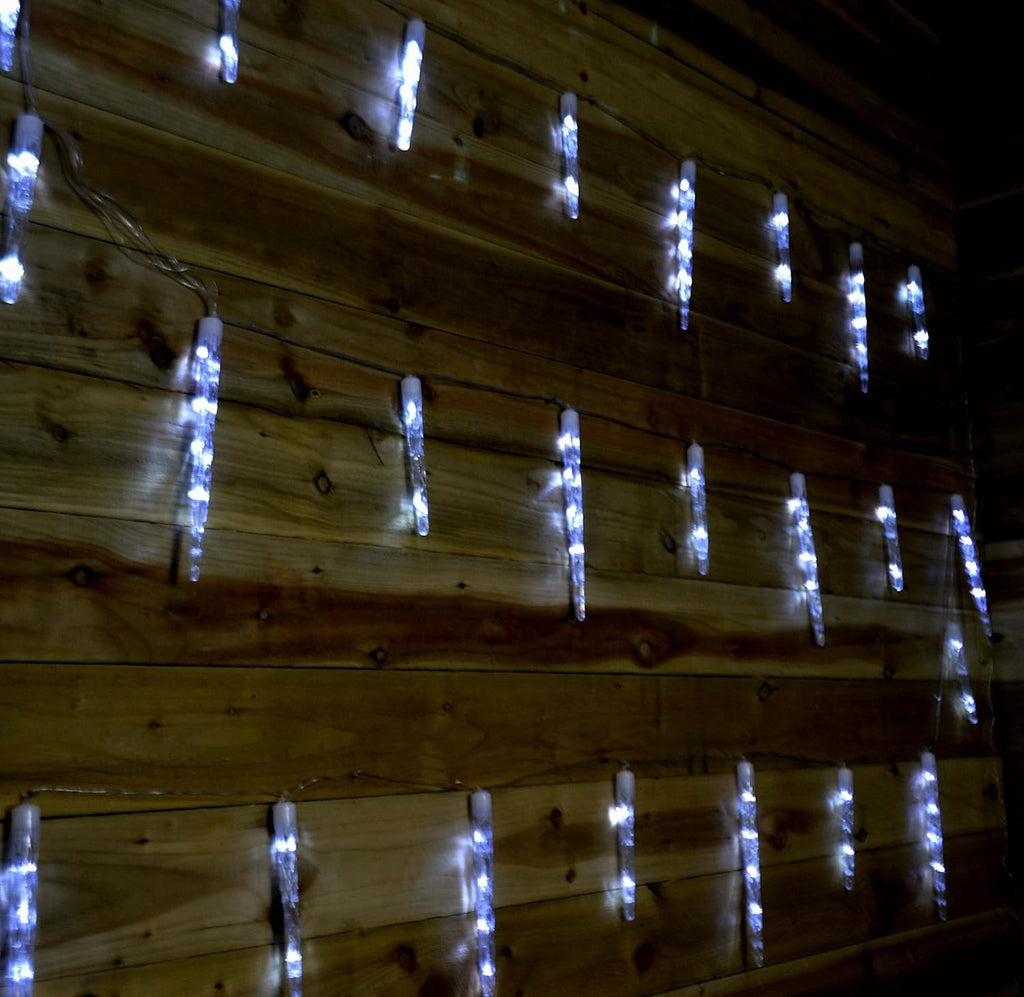 Chasing 24 Big Icicle Lights White LEDs Indoor Outdoor 6.9m Long Plus 10m Cable