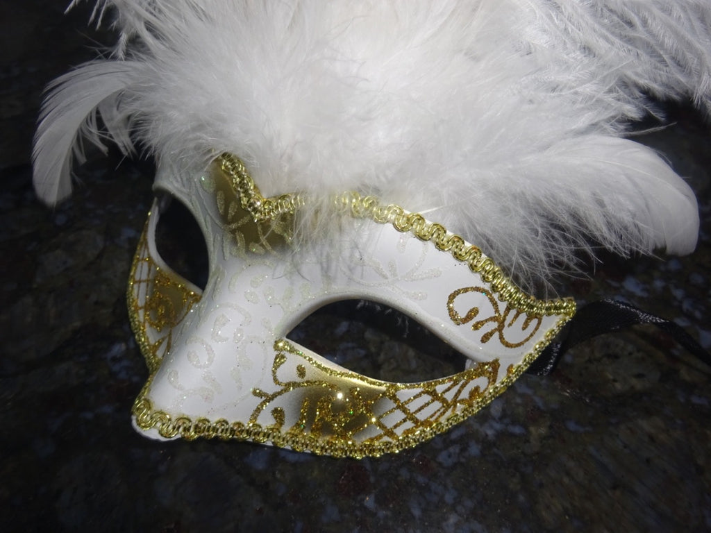 WHITE & GOLD VENETIAN MASQUERADE PARTY CARNIVAL BALL PROM EYE LONG FEATHER MASK