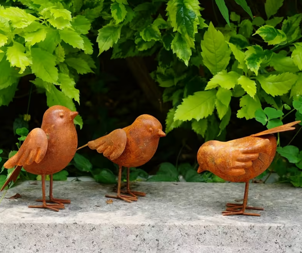3x Rusty Metal British Birds Robins Approx 8-11cm Tall Garden Decoration Figures
