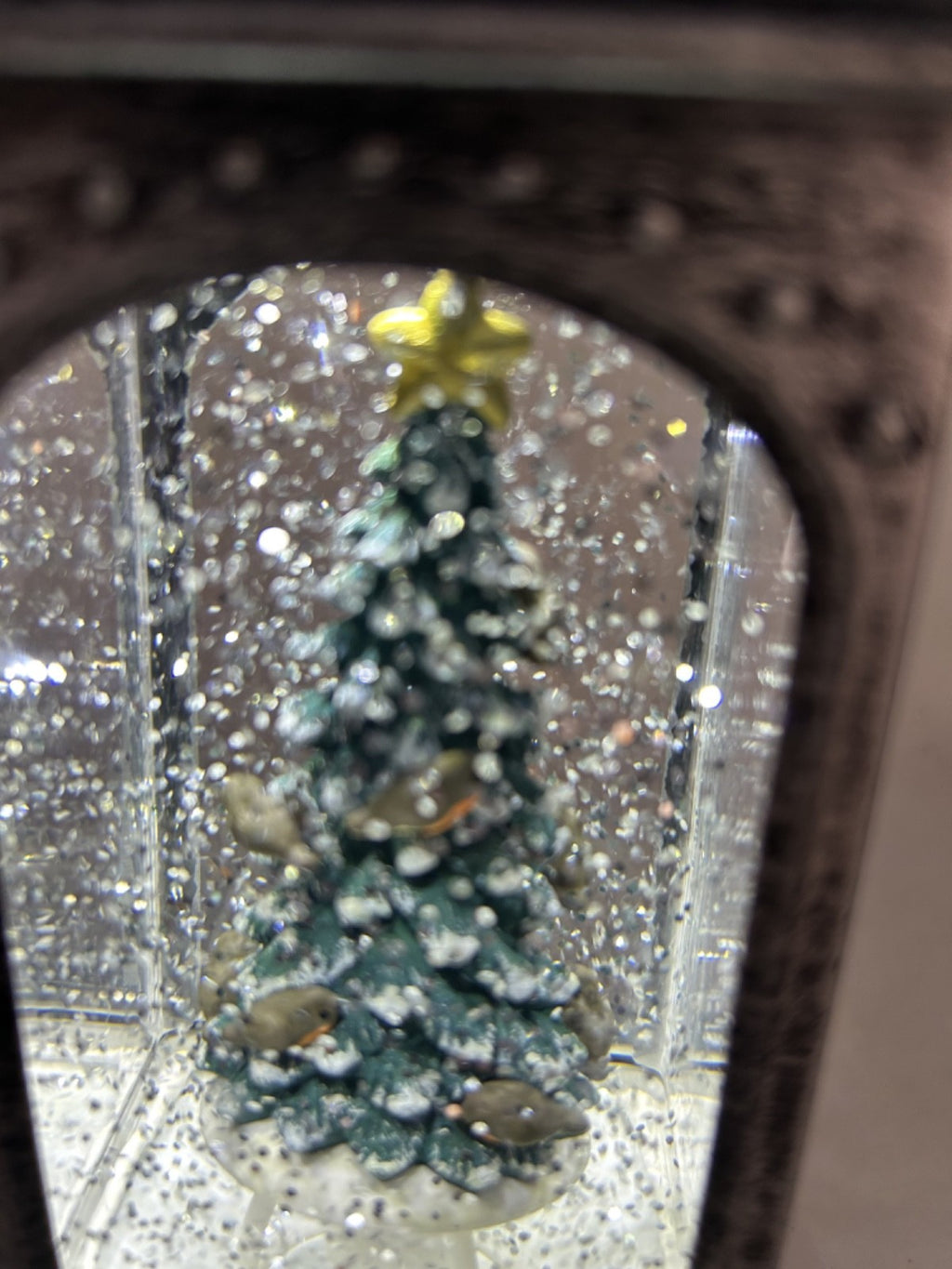 Christmas LED Rustic Silver Water Spinner Glitter Snow Globe Robin Lantern 21cm