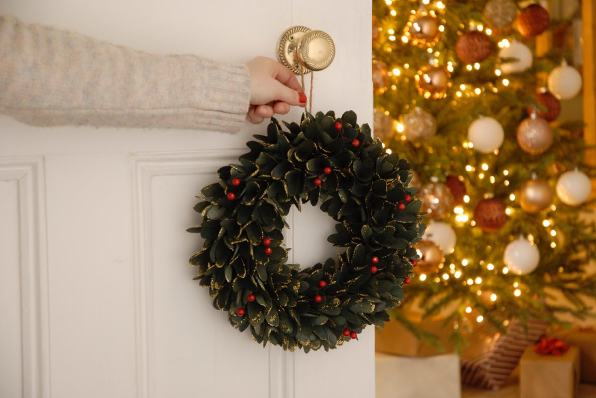 30cm Diameter Festive Christmas Wreath Berries Green & Gold Edges & Red Berries