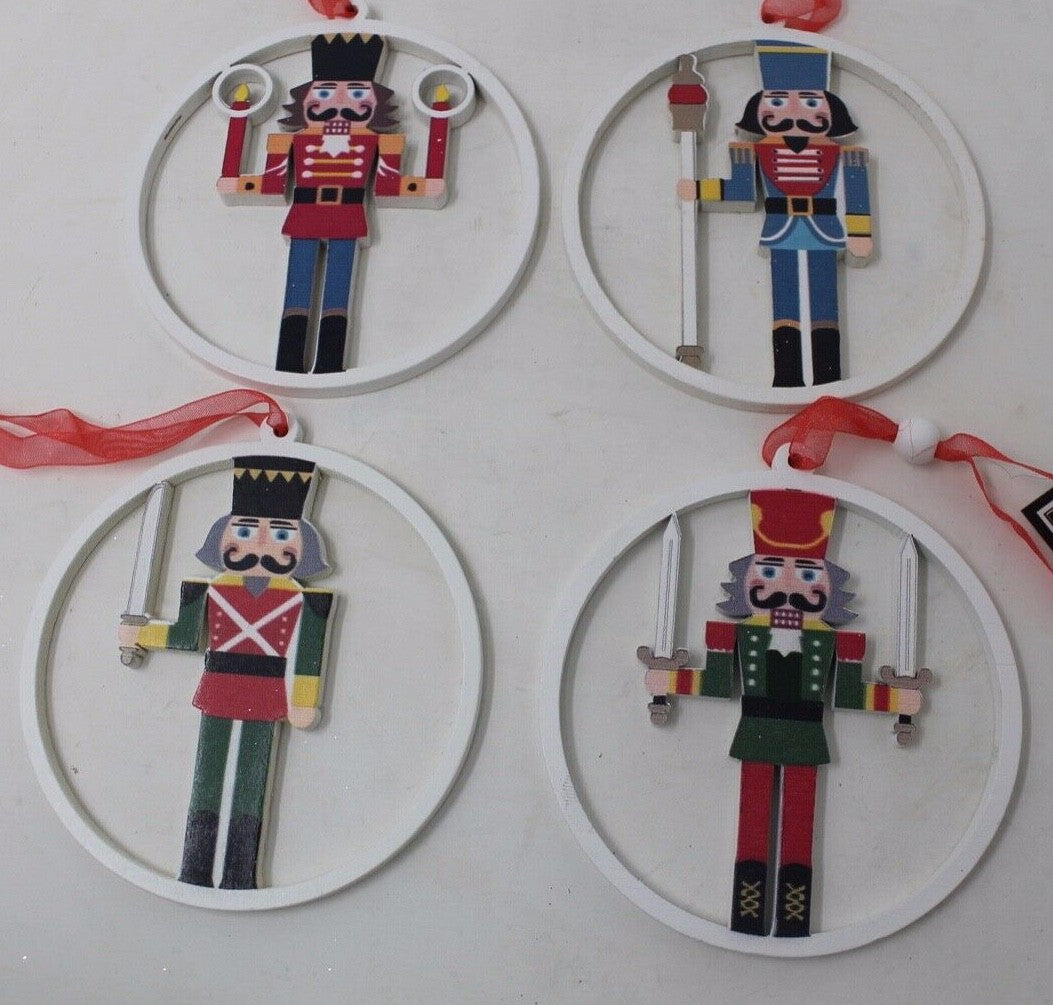 4 x Wooden Nutcracker Christmas Tree Decorations Ornaments With Hangers 9cm Dia