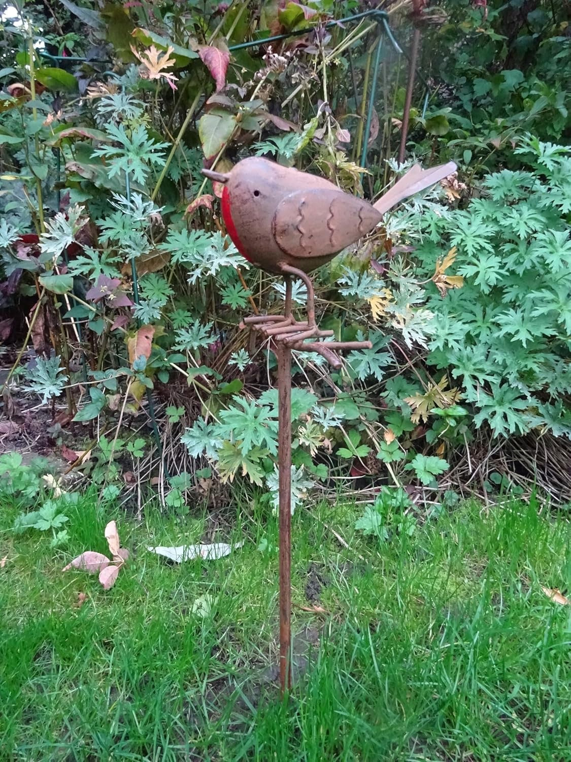 Core-Ten Rusty Metal Robin on a Twig on Long Stake Garden Ornament 1 metre High