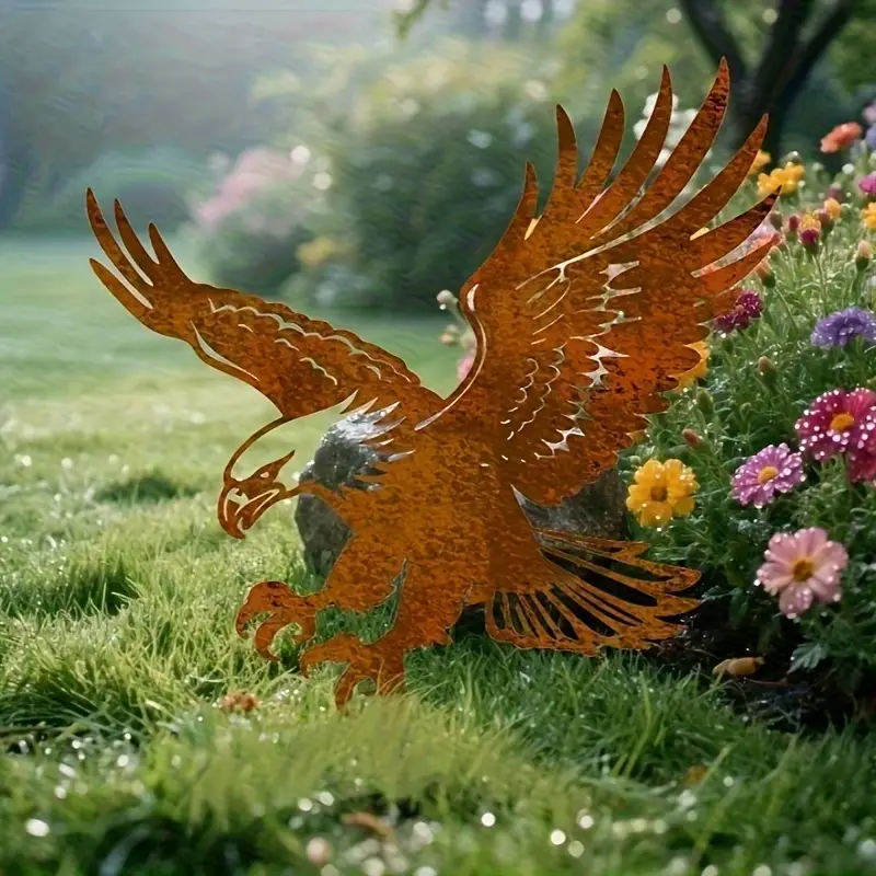 Core-Ten Rusty Patina Eagle Hawk Garden Ornament Figurine Approx 30cm Tall