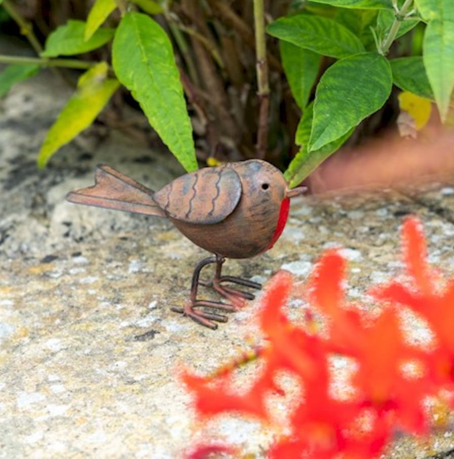 Rusty Metal British Bird Robin Approx 17cm Long Garden Decoration Ornament