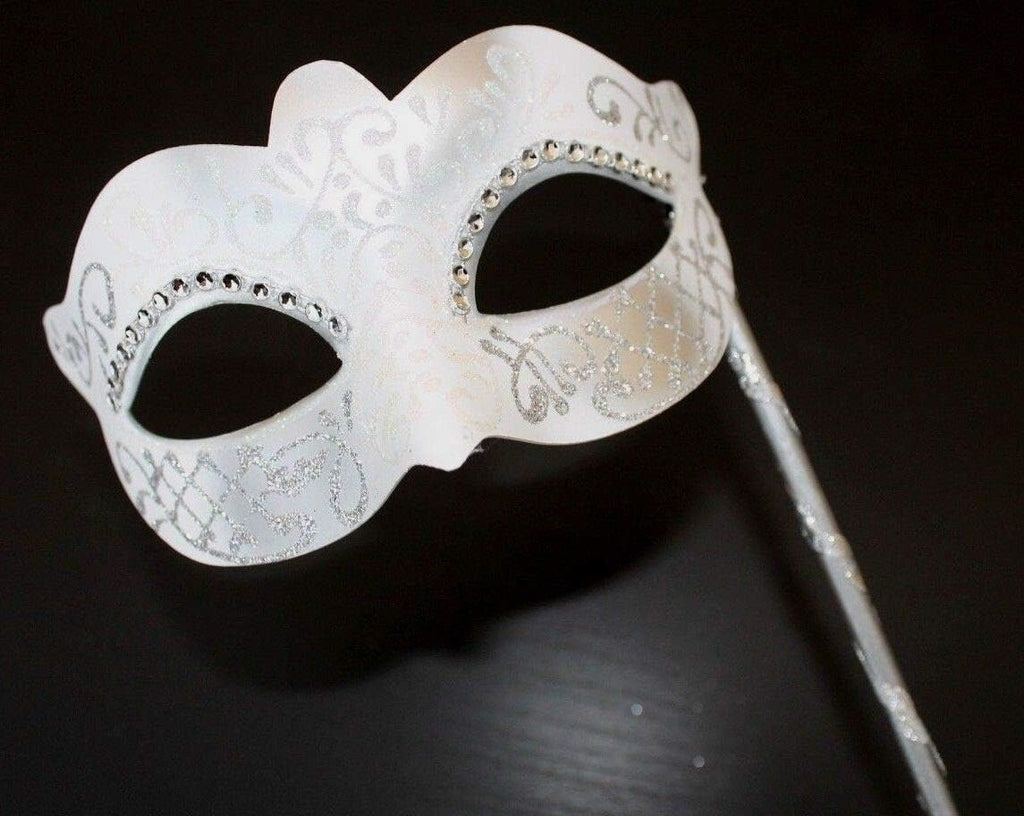 WHITE & SILVER VENETIAN MASQUERADE PARTY WEDDING BALL MASK DIAMONTES HAND HELD