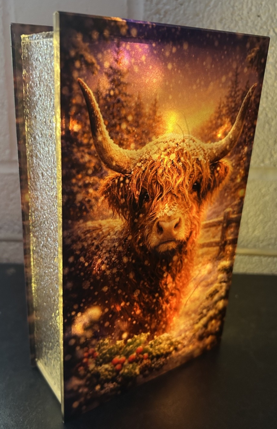 Glass Box Flashing or Static LEDs Highland Cow Decoration 21cm Tall Double Sided