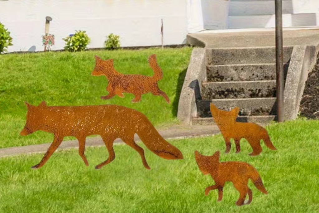 Acrylic Rusty Appearance Fox & 3 Cubs Garden Ornament Figurine Silhouettes