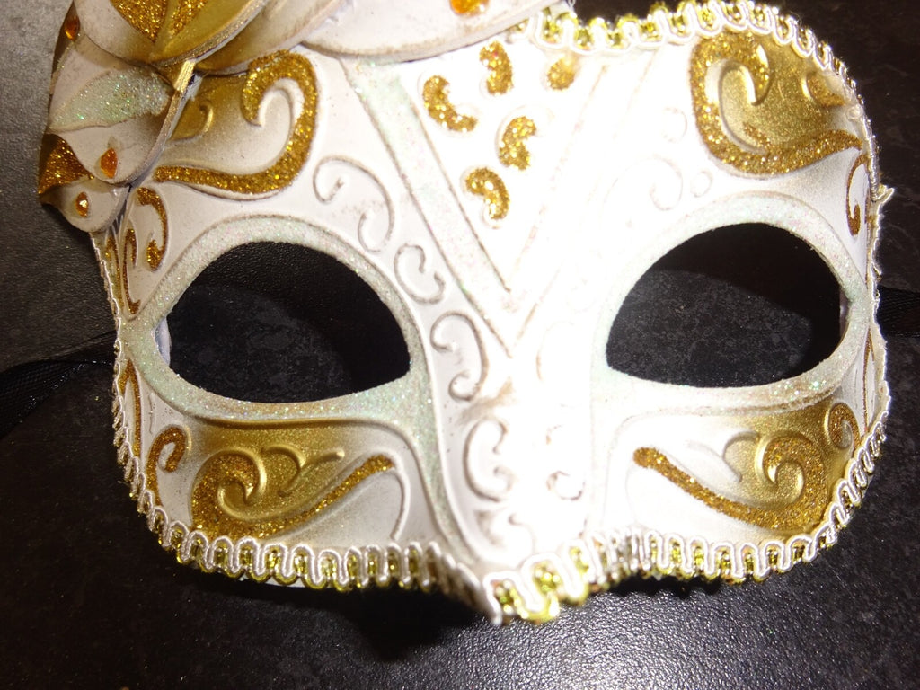 STUNNING GOLD & WHITE VENETIAN MASQUERADE PROM CARNIVAL BALL EYE PARTY MASK