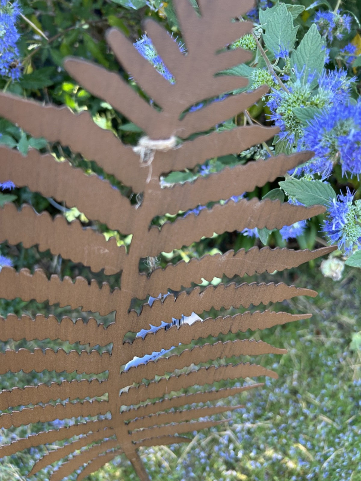 Large Heavy Duty Core-Ten Rusty Metal Fern Leaf Garden Ornament 86cm Long x 24cm