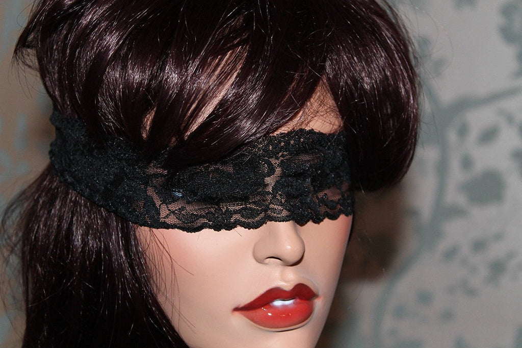Ladies Black Sexy Lace Mask Veil Blindfold Night Club Belly Dance Halloween