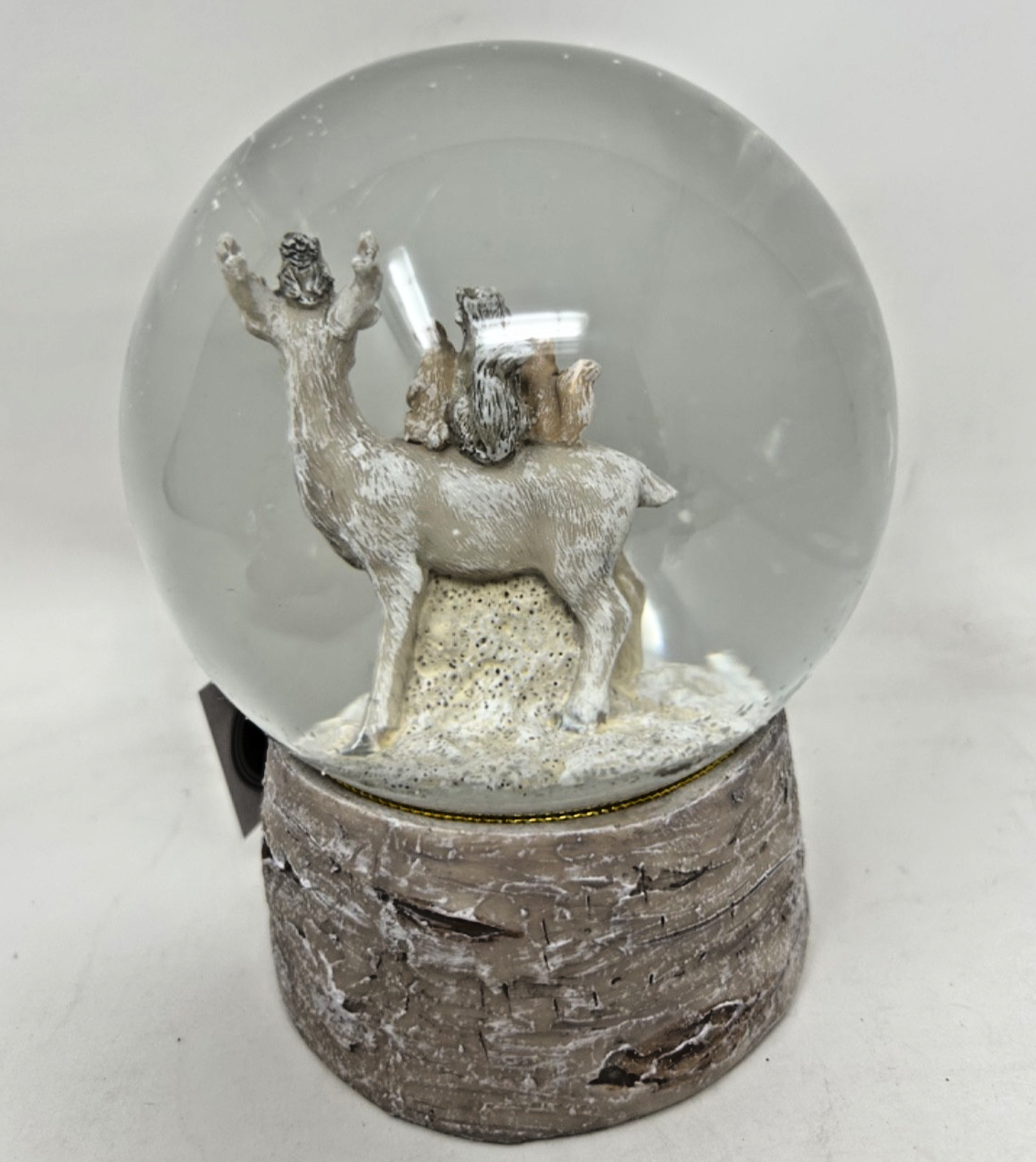 Christmas Stag Woodland Animals Snow Globe Bark Effect Base 13cm Forest Friends