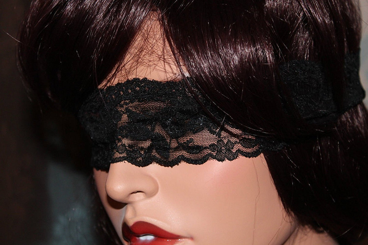 Ladies Black Sexy Lace Mask Veil Blindfold Night Club Belly Dance Halloween
