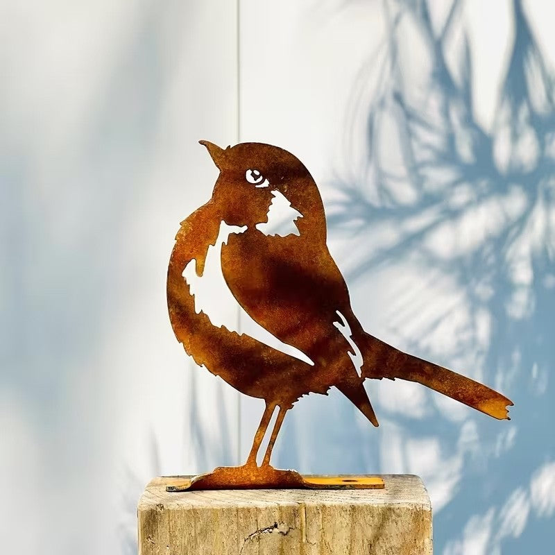 2 x Rusty Metal British Birds Robins Silhouettes 11cm Tall Garden Decoration