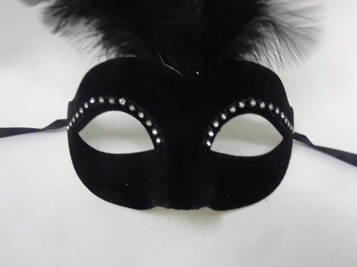 Stunning Black Velour Assorted Ostrich Feather Masquerade Party Ball Prom Eye Mask with Diamontes