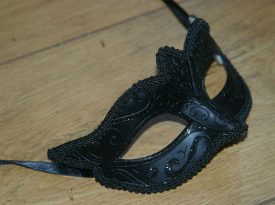 MENS OR LADIES MIDNIGHT BLACK VENETIAN MASQUERADE PARTY CARNIVAL EYE MASK NEW