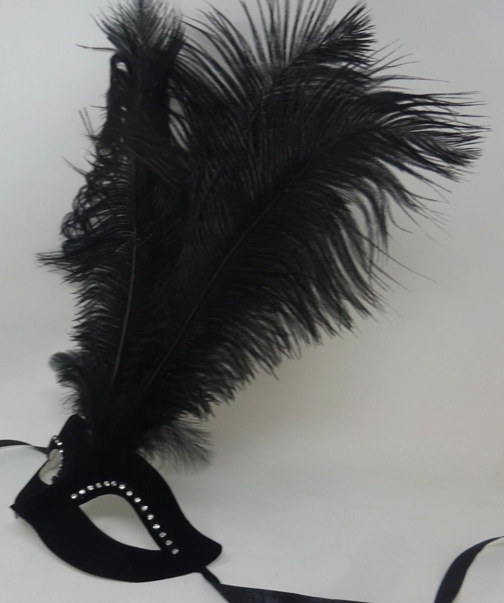 Stunning Black Velour Assorted Ostrich Feather Masquerade Party Ball Prom Eye Mask with Diamontes